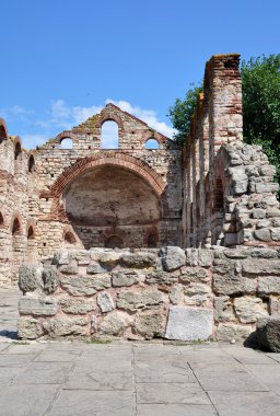 The ruins of the old church.